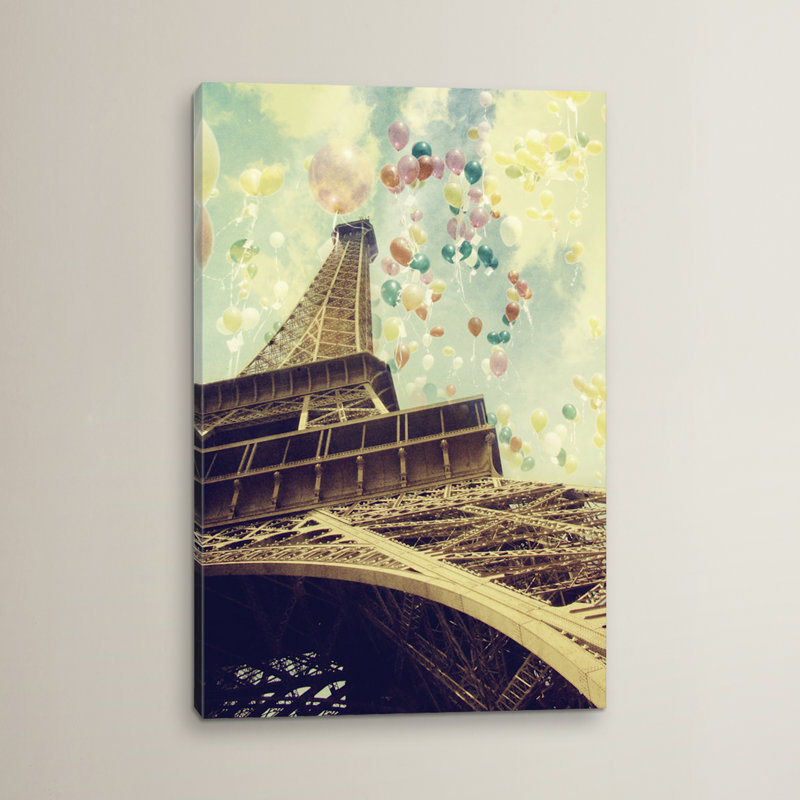 «Paris is Flying», photographie sur toile tendue, H 12 po x l 8 po x P 0,75 po, Toile tendue, Pas de tapis
