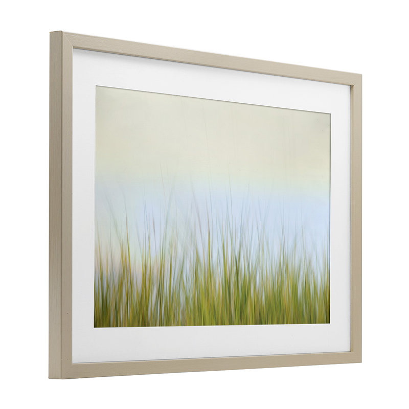 «Scenic Whispers of Land», reproduction sous verre encadrée, design par Karin Connolly, H 14 po x l 20 po