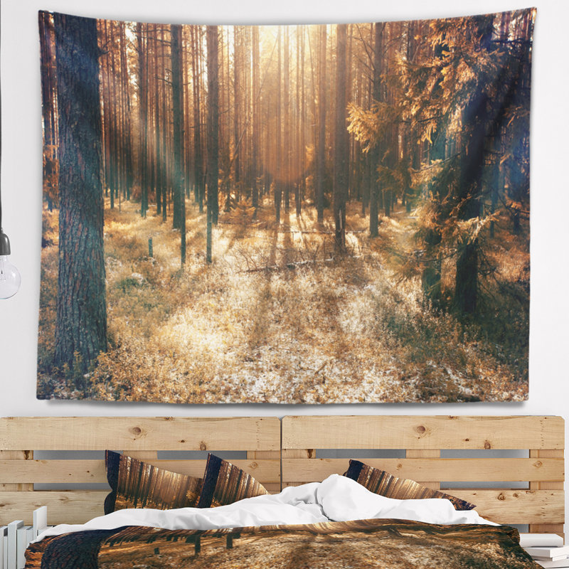 Tapisserie sombre «Dark First Forest», H 50 po x l 60 po