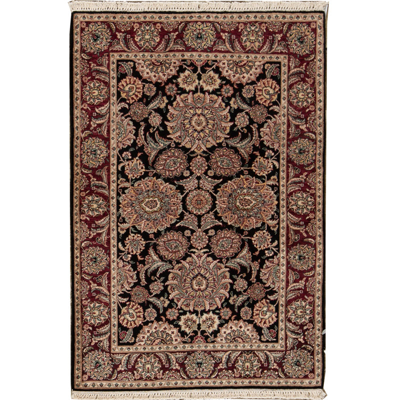 Tapis noir, crème et rouge noué à la main de haute qualité