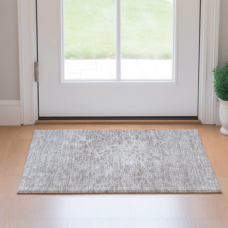 Tapis taupe lavable à la machine Premium, Rectangle 1 pi 8 po x 2 pi 6 po