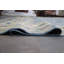 Tapis bleu à motif végétal