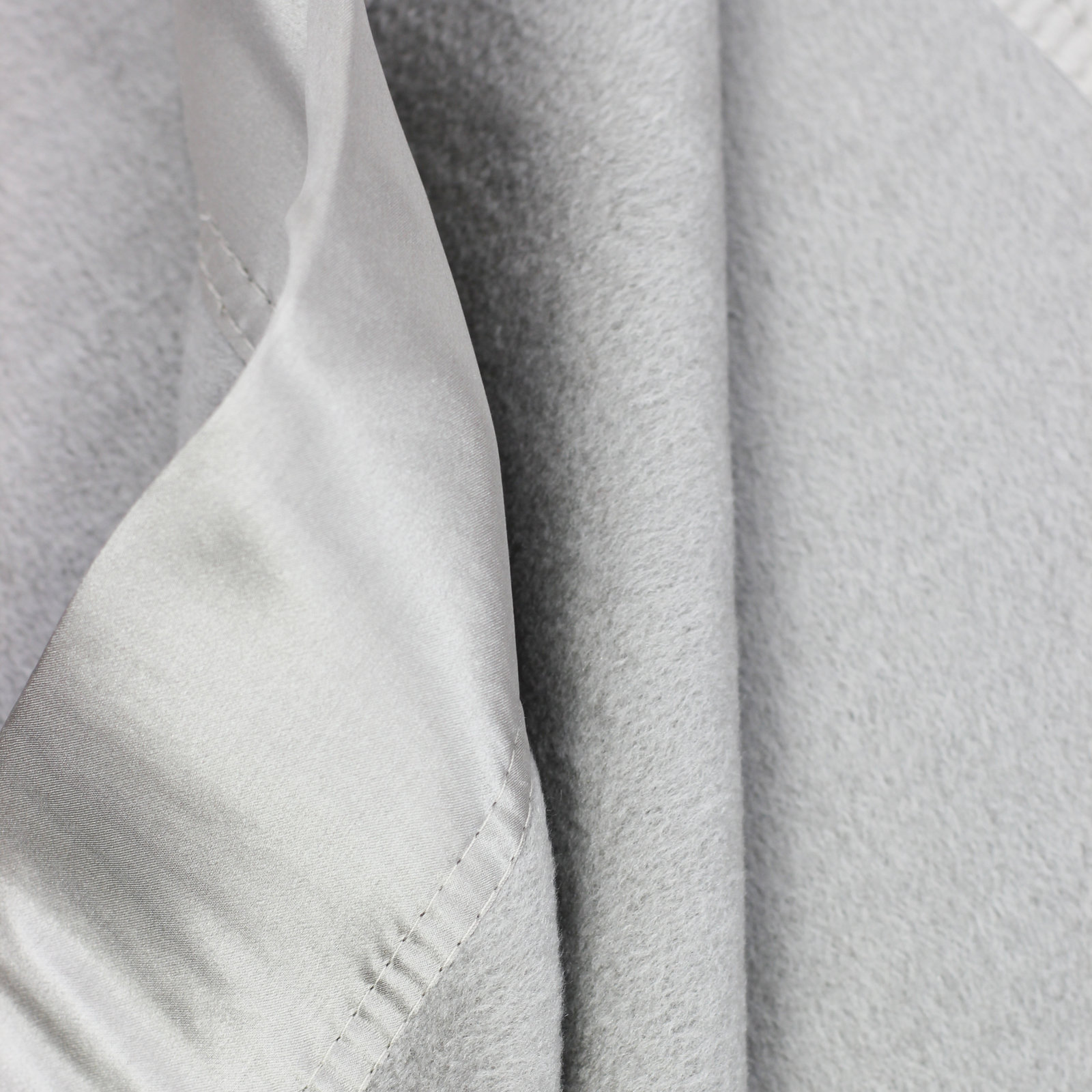 Bergamot Throw Blanket, Twin