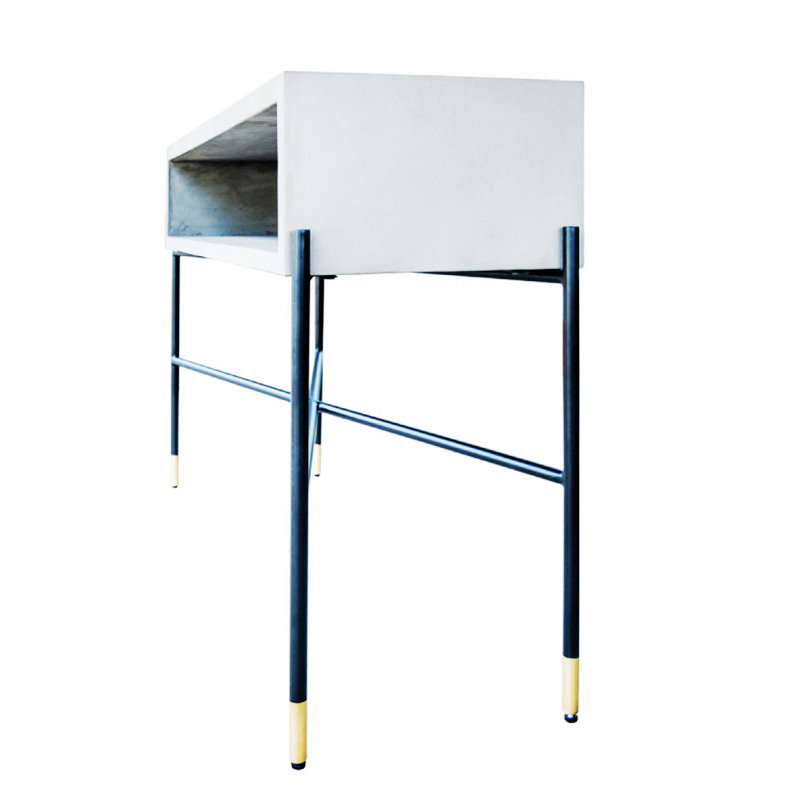 30.02'' Console Table