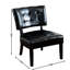 Chaise en similicuir noir avec très grand siège et capitonnage délicat
