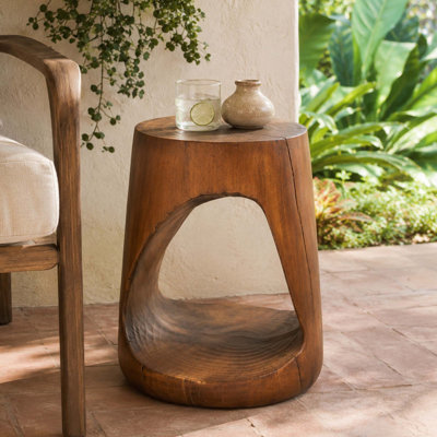 Tabouret latéral moderne sculptural avec base ouverte, pièce intérieure / extérieure