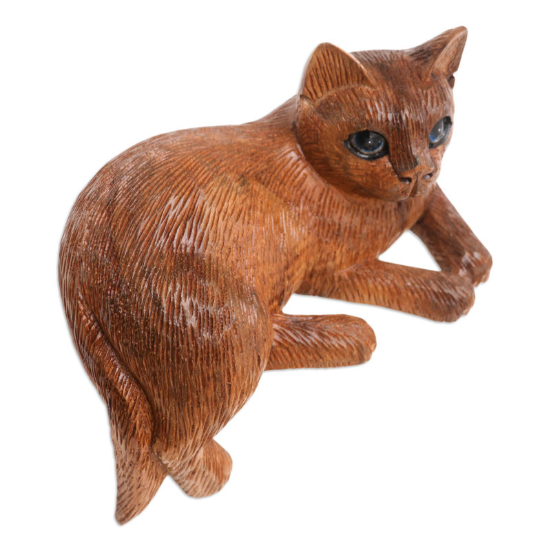 Figurines & Sculptures