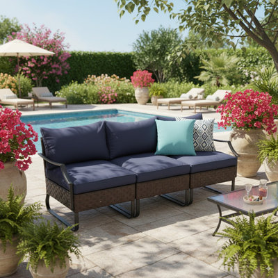 U-leg Collection Wicker 3-seater Sofa With Cushions