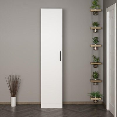 Nichlas Closet System