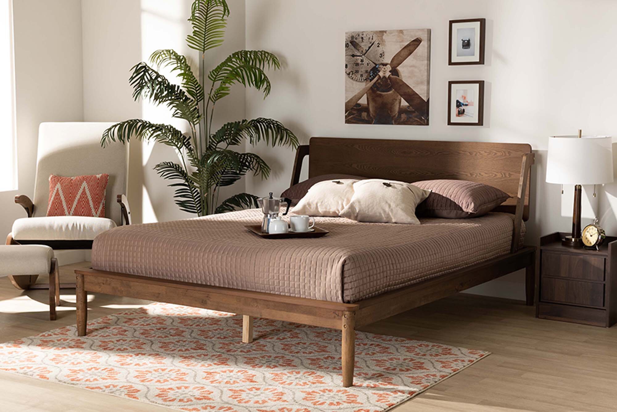 Heeter Platform Bed