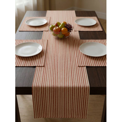 Chemin de table intérieur / extérieur clair Sandbar Stripe 14 x 72 po