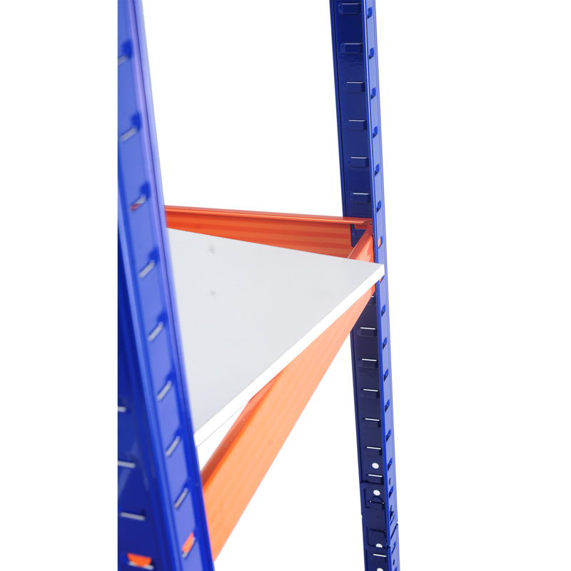 Capacité de rangement pour les tablettes de garage