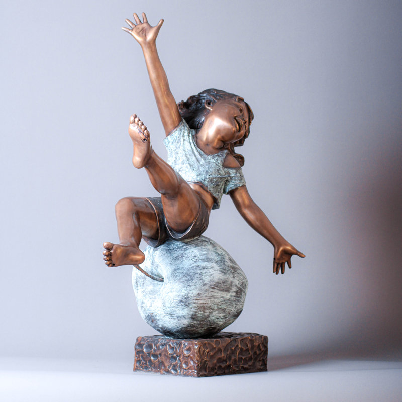 Fille avec pomme Hippocrates