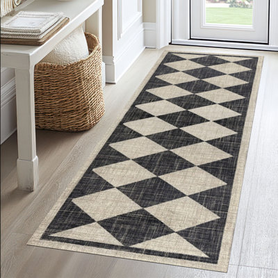 Arthur Diamonds Black One-Piece Washable Runner