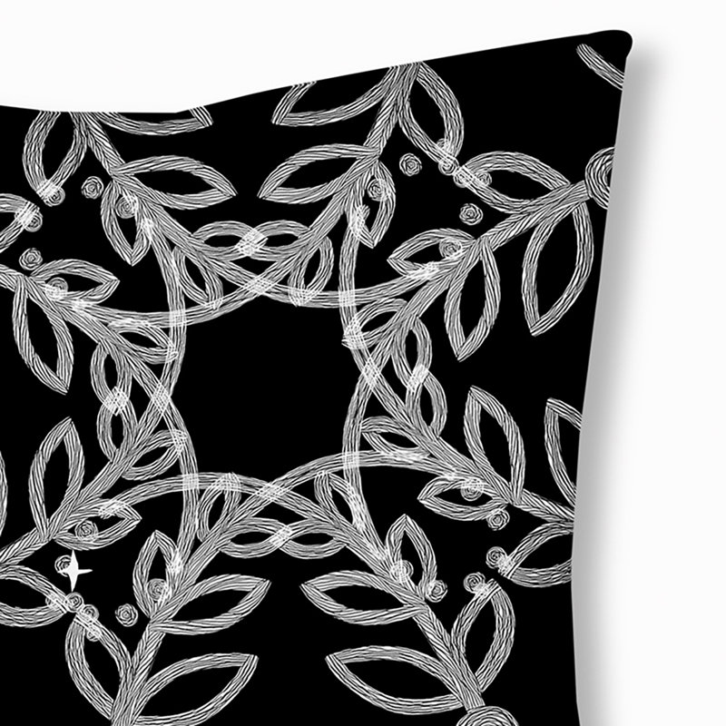 341_Web Art, coussin d'Halloween touffeté au design d'Halloween, 30 po x 30 po, Noir