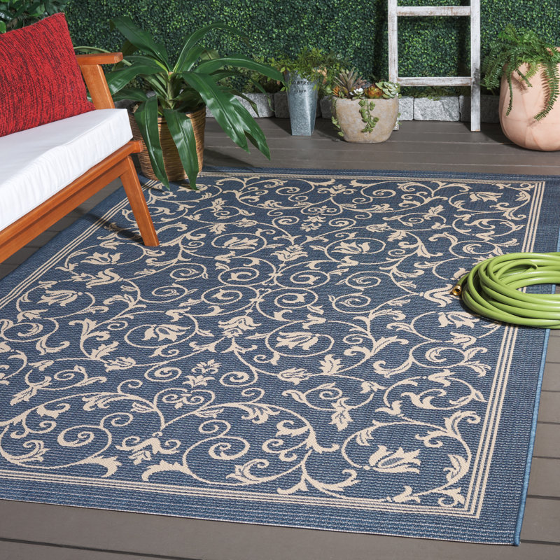 Tapis d'intérieur / extérieur à motif floral Cokley, Rectangle 5 pi 3 po x 7 pi 7 po