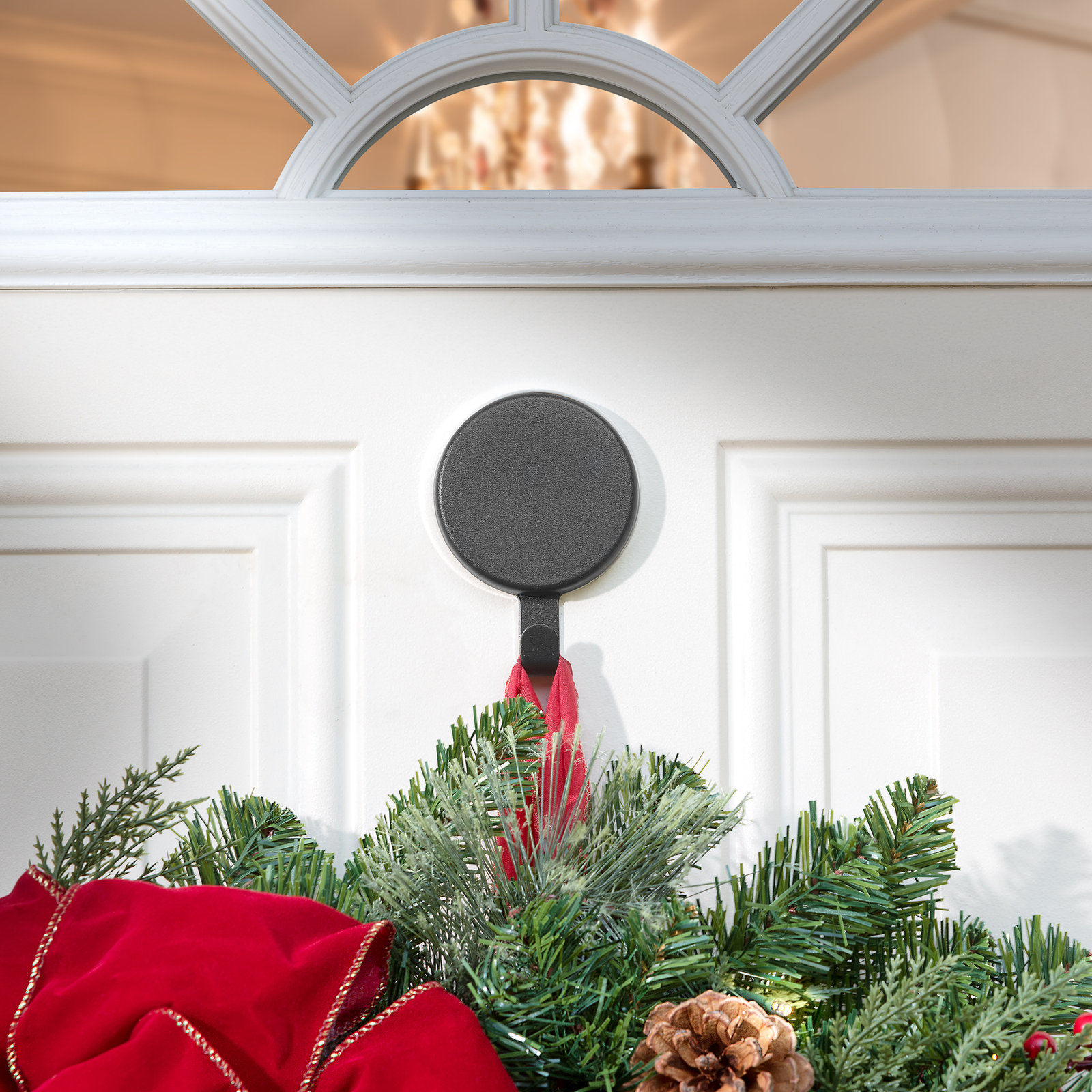 The Holiday Aisle® Lekhraj Magnetic Wreath Hanger, Black, 1