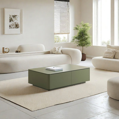 Table basse robuste en bois vert
