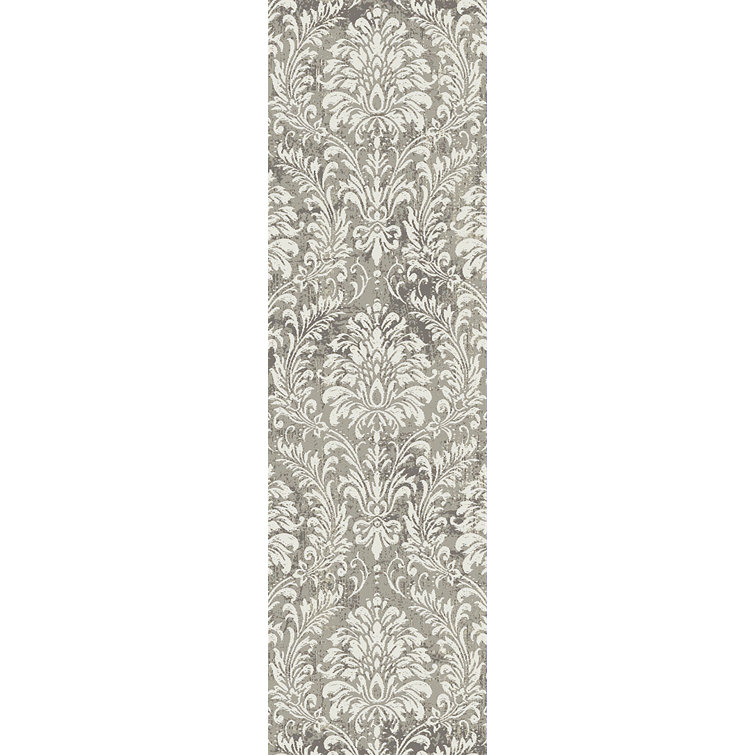Tyngsborough Floral Indoor Rug