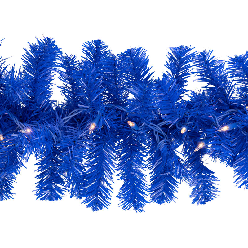 Guirlande de Noël en pin artificiel pré-éclairée - 9 pi - lumières claires, Bleu royal