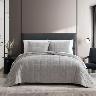 Vera Wang Chenille Box Solid Reversible Quilt Set