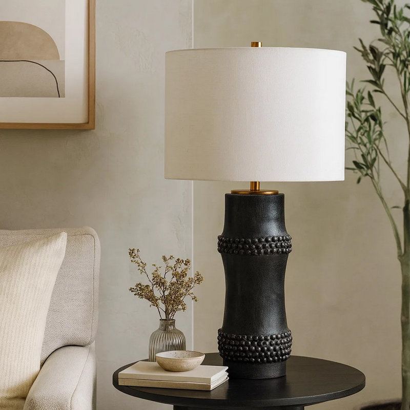 Lampe de table 28 po Mena, abat-jour tambour rond, base à motif quadrillé, Noir / Laiton
