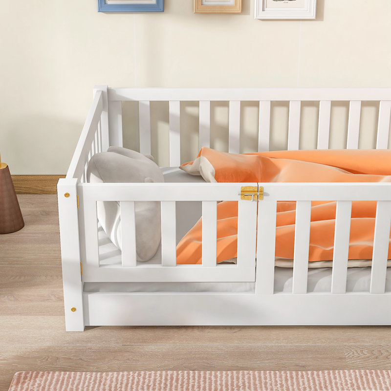 Nanney Solid Wood Daybed, White, Twin