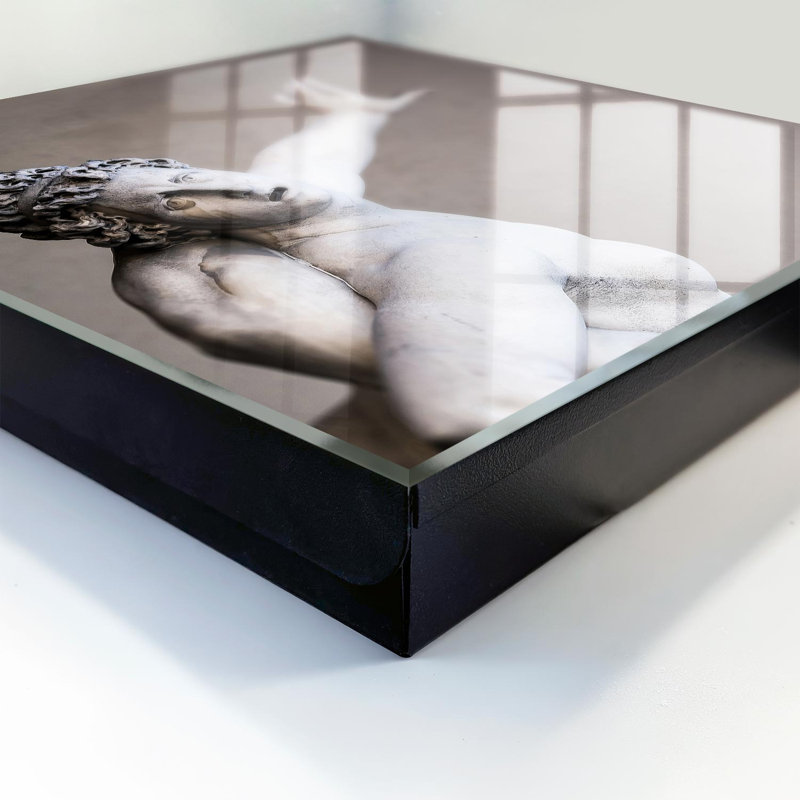 Key box for home, Opens to the left, 30x30x5, White, Classical sculpture in a dynamic gesture, 