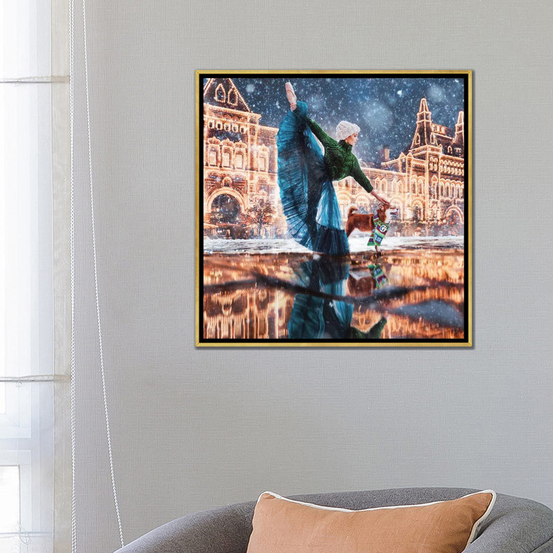 « Moscow Winter » par Hobopeeba-impression, Pas de tapis, Toile encadrée d'or, H 26 po x l 26 po x P 1,5 po