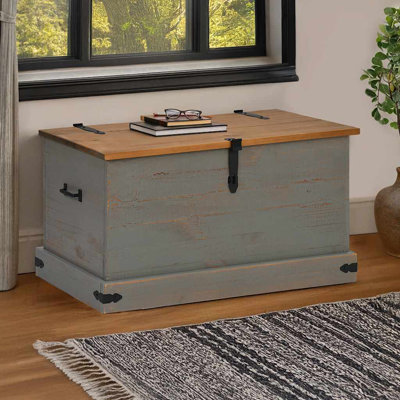 Camp Trunk / Footlocker