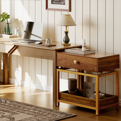 Table de bout avec tiroir et tablette ouverte, table d'appoint à 2 niveaux avec cadre en métal doré pour salon et chambre à coucher modernes