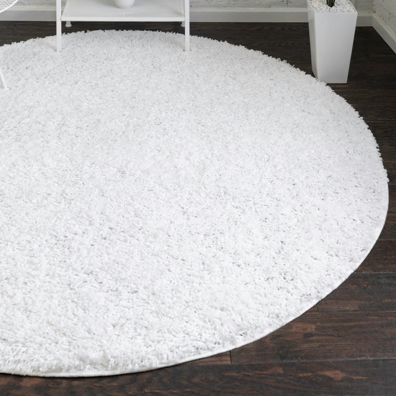 Tapis blanc neige , Rond 10 pi 2 po