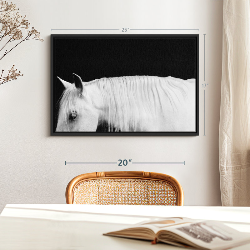 «White on Black I», reproduction sur toile, H 25 po x l 17 po