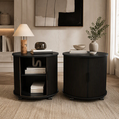 Ensemble de 2 tables de bout cylindriques de style Mid-Century moderne avec station de charge intégrée et porte coulissante, table de chevet ronde à 2 niveaux avec ports USB, table de chevet pour le salon, la chambre à coucher, le vestibule - noir