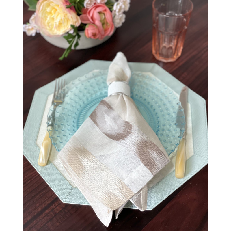 Bordino Vinyl Placemats, White/Oatmeal