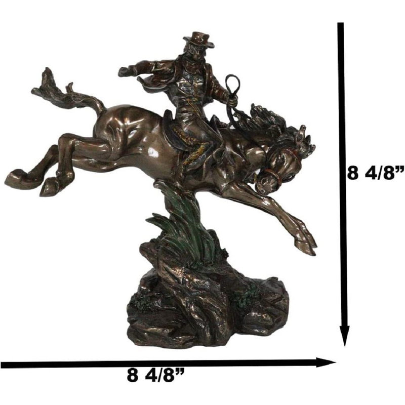 Figurines & Sculptures