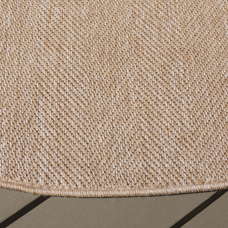 Wilbert Performance Performance Chevron Rug, Round 6'7"