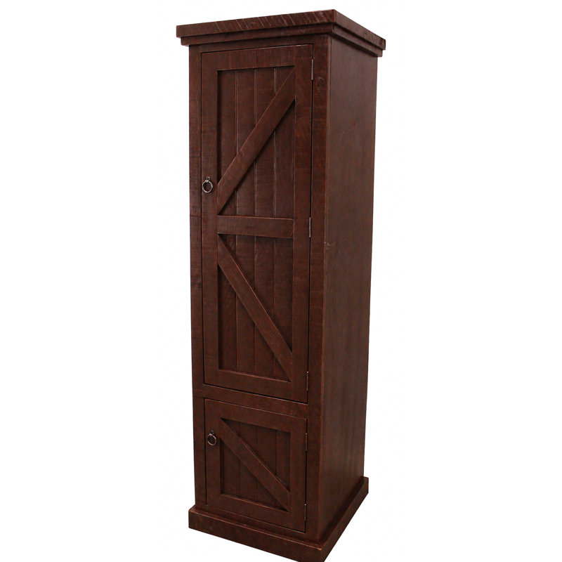 Armoire Kelley, Rouge sang de bœuf