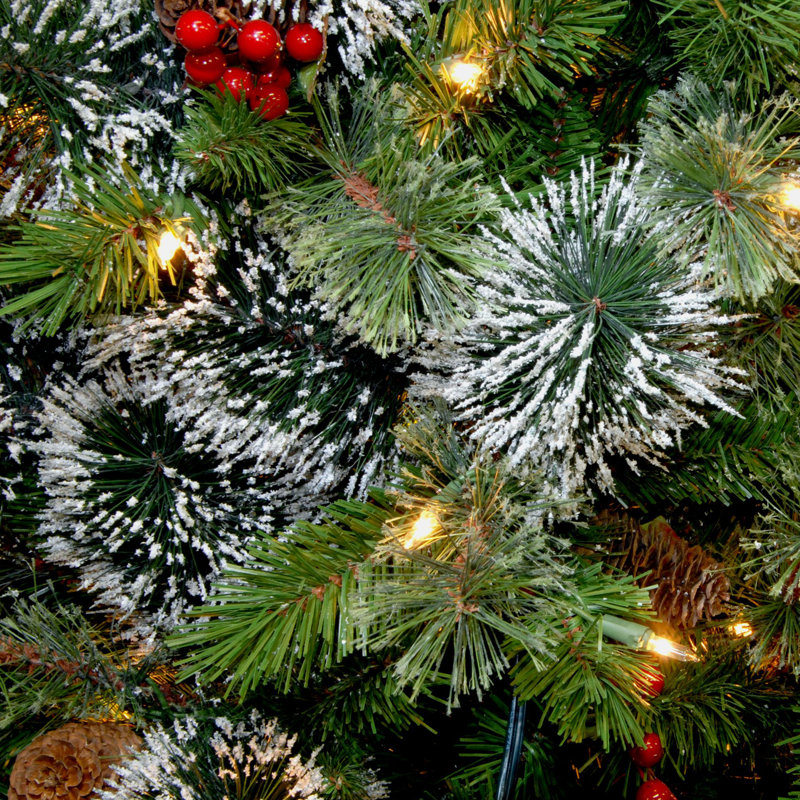 7.5' Pre-Lit Pine Christmas Tree