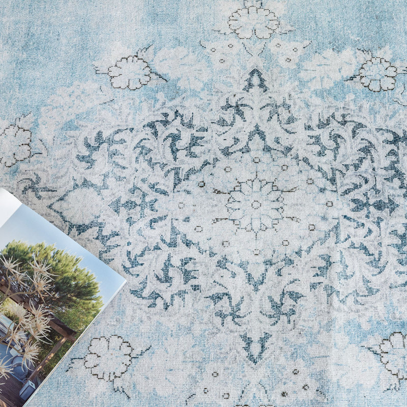 Blue Vintage Distressed Washable 9' x 12' Synthetic Rug