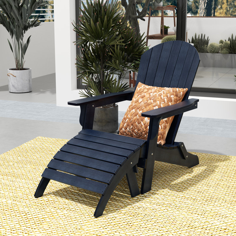 Chaise Adirondack pliante en plastique avec repose-pieds Arrlo, Marine