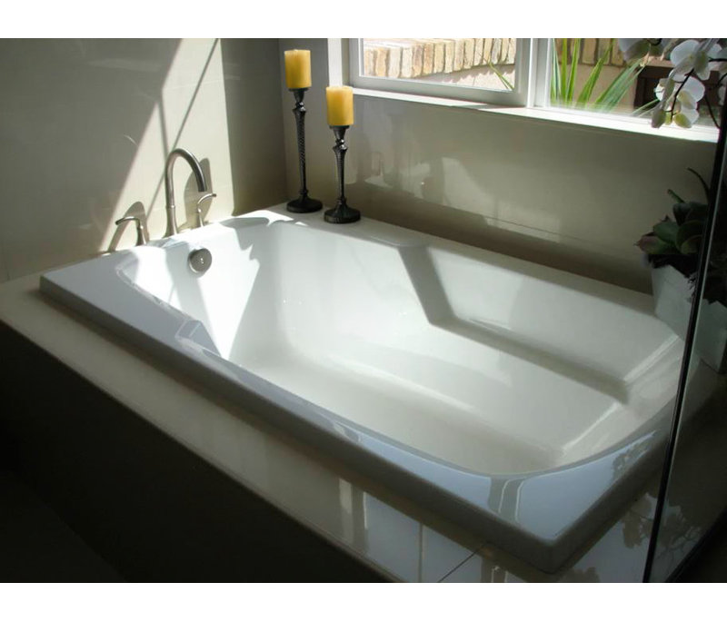 Builder 6032 60'' x 32'' Whirlpool Acrylic Bathtub, Biscuit