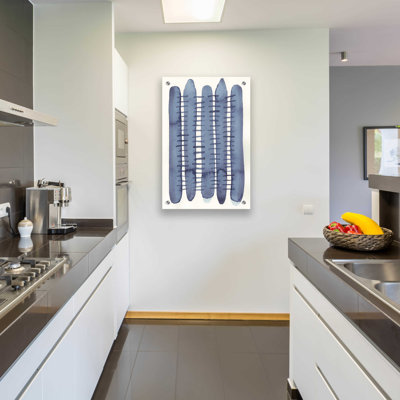 «Indigo Stitchy II» par Nikki Galapon, art mural en verre acrylique