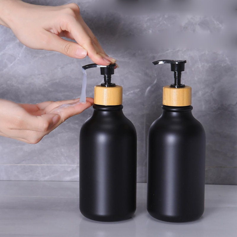 Matte Black Bathroom Accessory Set