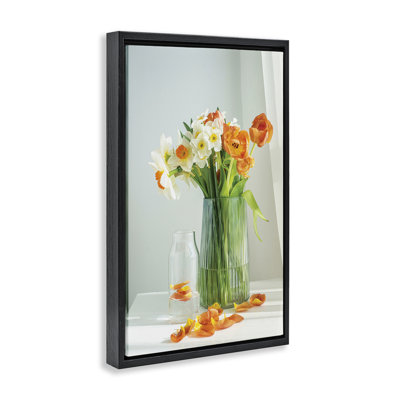 Toile flottante encadrée «Daffodil Still Life» par Incado