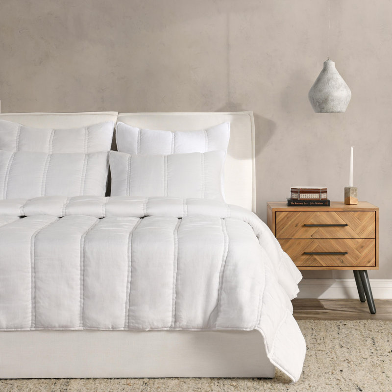 Rowen Sustainable Fabric Quilt, Queen Quilt, Cloud White