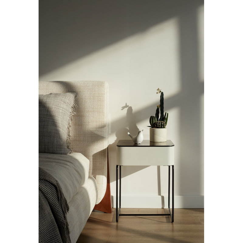 Smithers 40cm W Metal Bedside Table, White