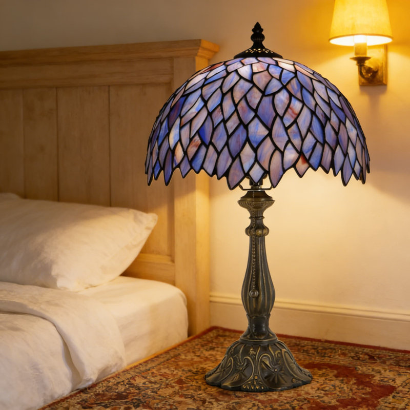 Lampe de table en verre coloré de style Tiffany avec base en bronze antique - lampe de lecture fabriquée à la main pour la chambre à coucher, le salon ou le bureau