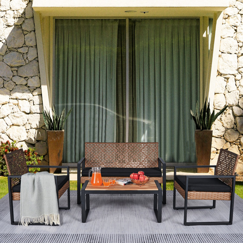 Mobilier de patio 4: table, brun, sièges ergonomiques 4 sièges de jardin: plateau de table en bois, conception confortable