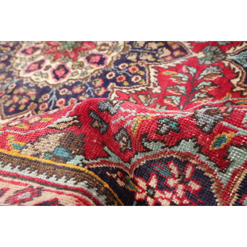 Tapis rouge Antalya 6 pi 2 po x 9 pi 3 po